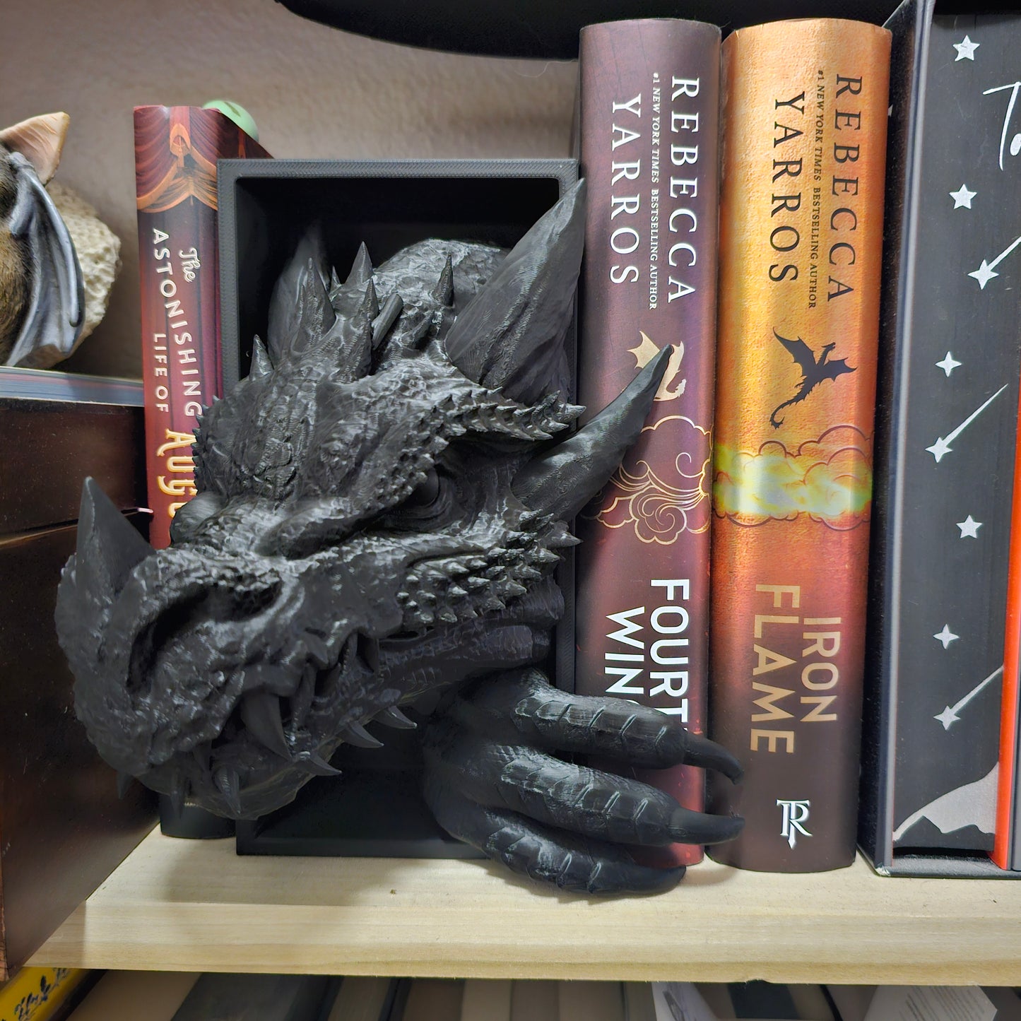 Book Nook-Emerging Dragon